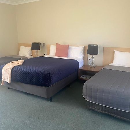 Tumbarumba Motel & Elms Restaurant Extérieur photo
