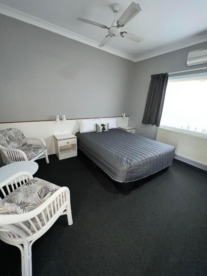 Tumbarumba Motel & Elms Restaurant Extérieur photo